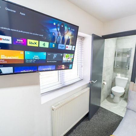 Free Parking Cosy Studios Close To City And Qe And Uob! Birmingham Exterior foto